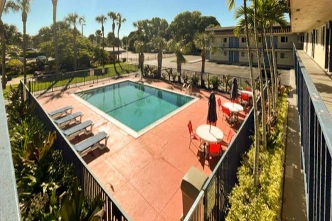 Motel 6 Riviera Beach Fl المظهر الخارجي الصورة
